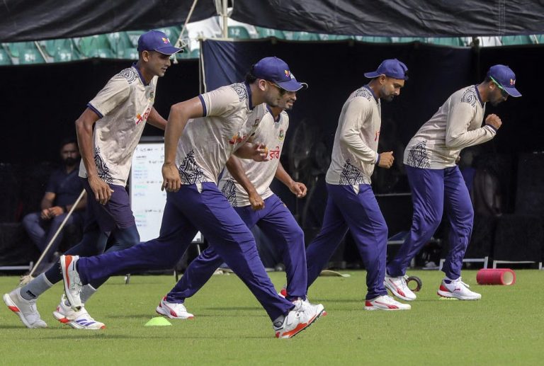 করাচিতে দর্শকবিহীন স্টেডিয়ামে টেস্ট খেলবে বাংলাদেশ-পাকিস্তান