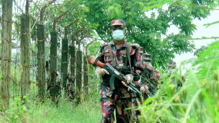 সীমান্তে বিজিবির নিরাপত্তা জোরদার সীমান্তে বিজিবির নিরাপত্তা জোরদার