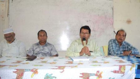 কল্যাণ তহবিলের সুষ্ঠু ব্যবহার ও অডিটোরিয়াম নির্মাণ দাবি এমএম কলেজের শিক্ষার্থীদের