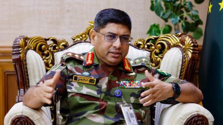 সেনাপ্রধান জেনারেল ওয়াকার-উজ-জামান সোমবার রাজধানী ঢাকায় তার কার্যালয়ে রয়টার্সকে সাক্ষাতকার দেন। ছবি: রয়টার্স।