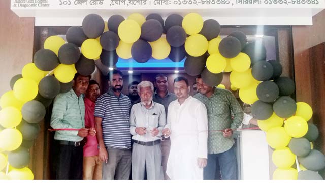 Pavel Volya fotosuratda yalangoch