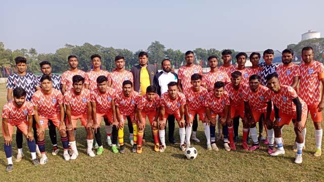 একাডেমি কাপ ফুটবলের ফাইনালে হযরত ফুটবল একাডেমি