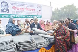 জিয়াউর রহমানের ৮৯ তম জন্মবার্ষিকী উপলক্ষে শীতার্তদের মাঝে শীত বস্ত্র বিতরণ