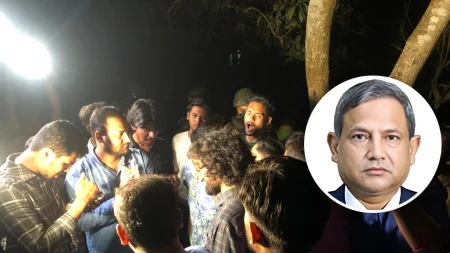 যশোরে সাবেক এমপি মিয়াজিকে অবরুদ্ধ করে রেখেছেন শিক্ষার্থী ও স্থানীয়রা