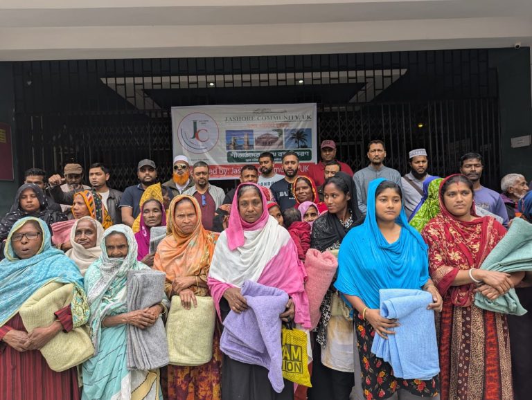 যশোর কমিউনিটি যুক্তরাজ্যের উদ্যোগে শীতবস্ত্র বিতরণ 