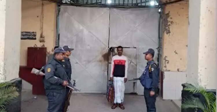 মুক্তি পেলেও কারামুক্ত হতে সময় লাগলো ৮ বছর