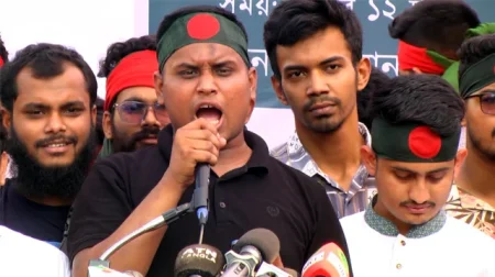 'ক্যান্টনমেন্ট থেকে' আওয়ামী লীগ পুনর্বাসনের পরিকল্পনা চলছে, অভিযোগ হাসনাত আব্দুল্লাহ'র