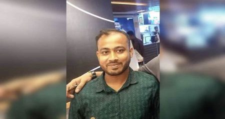 যশোরে ‘মক্ষীরানী’ তারিনীর ত্রিভুজ প্রেমের বলি এহসানুল হেরে গেলেন জীবন যুদ্ধে