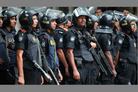 নববর্ষের অনুষ্ঠান ঘিরে যশোরে র‌্যাব-পুলিশের কড়া নজরদারি