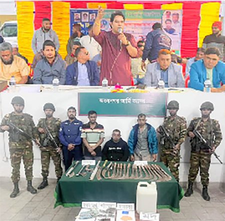 অস্ত্র-মাদকসহ সাঙ্গাপাঙ্গারা আটক হলেও ধরাছোঁয়ার বাইরে মূল হোতা জনি