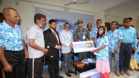 সেরা সাঁতারুর খোঁজে বাংলাদেশ, যশোর থেকে ইয়েস কার্ড পেল ৫৯জন