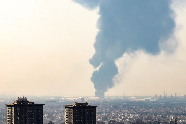 ইরান-ইসরায়েল ১২ দিনের যুদ্ধ: অর্জনের পাল্লা ভারী কার, ট্রাম্প কী পেলেন