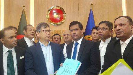 হাসিনাসহ ৭ জনের বিরুদ্ধে ট্রাইব্যুনালে গুমের অভিযোগ সালাহউদ্দিনের