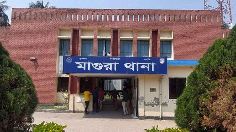 মাগুরায় ব্যবসায়ীকে গলাকেটে হত্যা, আটক ১