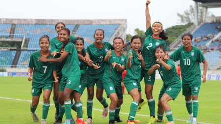 ইতিহাস গড়ে প্রথমবার এশিয়ান কাপে মেয়েরা