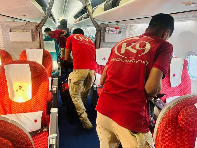 বোমা থাকার খবর ‘ভুয়া’, কাঠমান্ডুর উদ্দেশেই রওনা দিচ্ছে ফ্লাইটটি