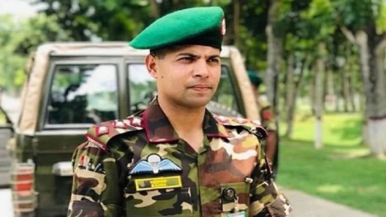 আ.লীগ ক্যাডারদের প্রশিক্ষণ দেওয়া কে এই মেজর সাদেক?