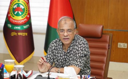 সন্ধ্যা ৭টার আগেই প্রতিমা বিসর্জন শেষ করতে হবে : স্বরাষ্ট্র উপদেষ্টা