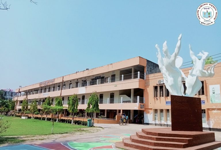 ৪৪ বছর ছাত্র সংসদ নেই এমএম কলেজে, নির্বাচন দাবি