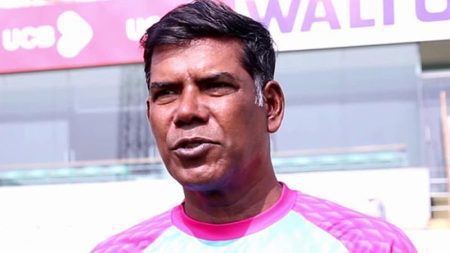 বিশ্বকাপে গিয়ে অসুস্থ কোচ সারোয়ার ইমরান