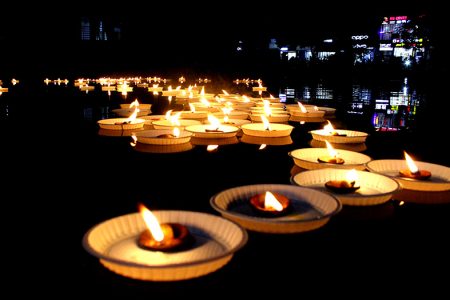 দীপাবলিতে মাতলো যশোরে সনাতন ধর্মাবলম্বীরা দীপাবলিতে মাতলো যশোরে সনাতন ধর্মাবলম্বীরা