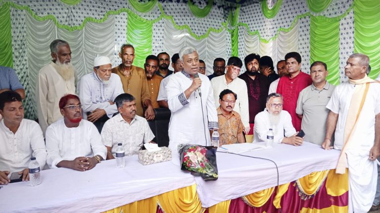 যারা হিন্দু তাদের দুর্বল ভাবার কোন সুযোগ নেই : অমিত যারা হিন্দু তাদের দুর্বল ভাবার কোন সুযোগ নেই : অমিত