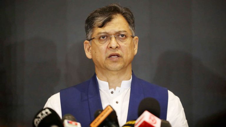 শিগগির প্রতি আসনে একজন প্রার্থীকে ‘সবুজসংকেত’ দেবে বিএনপি: সালাহউদ্দিন