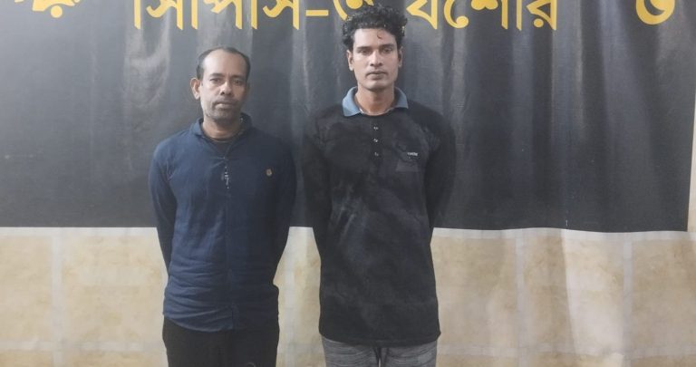যশোরে আলোচিত চয়ন দাস হত্যা মামলার দুই আসামি গ্রেফতার যশোরে আলোচিত চয়ন দাস হত্যা মামলার দুই আসামি গ্রেফতার