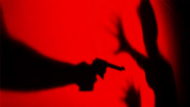 খুলনায় কিশোর গুলিবিদ্ধ