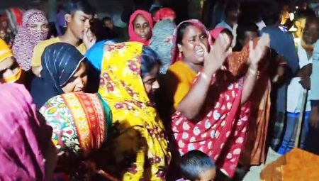 বিলে শাপলা তুলতে গিয়ে একই পরিবারের চার শিশুর মৃত্যু