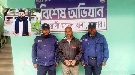 সাদিকে হত্যার জন্য তুহিনকে ভাড়া করেছিলেন যুবদল নেতা মাসুদ সাদিকে হত্যার জন্য তুহিনকে ভাড়া করেছিলেন যুবদল নেতা মাসুদ