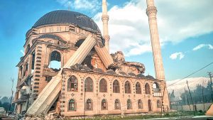 ভূমিকম্প কেনো হয়? কোরআন হাদিসে যা আছে