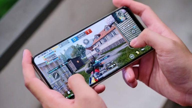 ‘মোবাইল গেম’ খেলার টাকার জন্য অভিমান করে তরুণের আত্মহত্যা