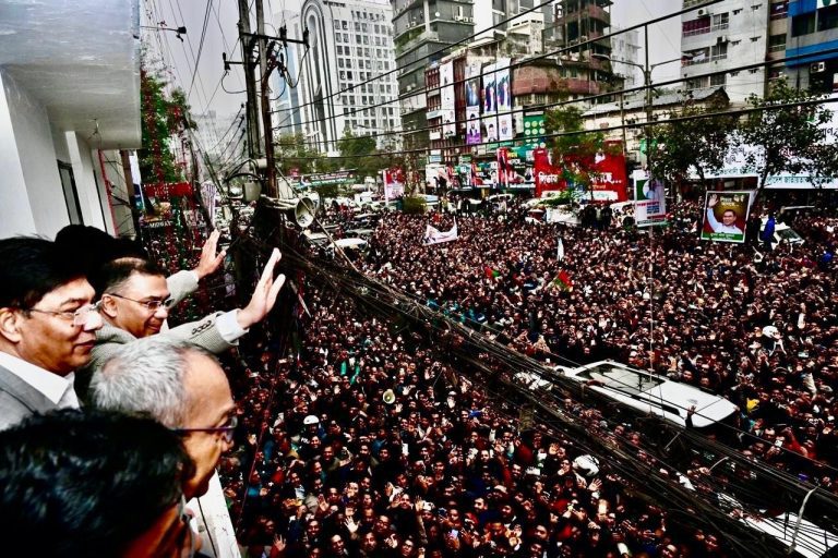 যদি রাস্তায় কাগজ বা ময়লা পড়ে থাকে আমরা সরিয়ে দেবো : তারেক রহমান