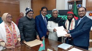 যশোর-৩ আসনে বিএনপি প্রার্থী অনিন্দ্য ইসলাম অমিতের মনোনয়নপত্র জমা