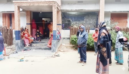 মনিরামপুরে গভীর রাতে ভয়াবহ ডাকাতি