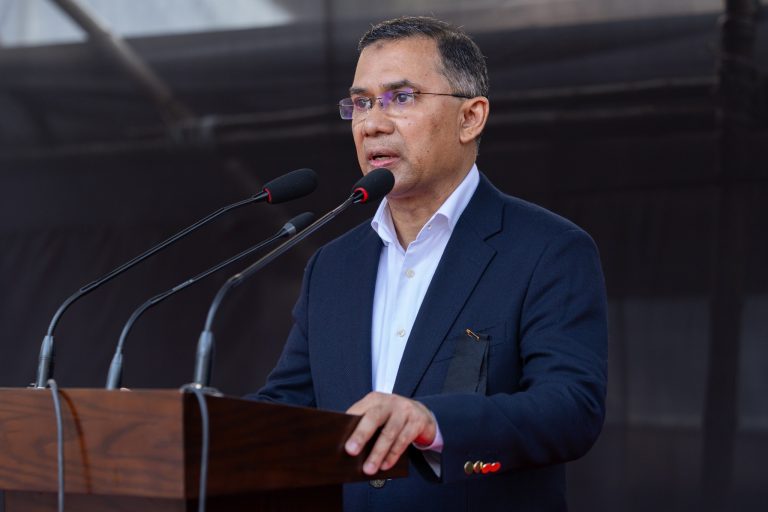 মায়ের পথচলা যেখানে থেমেছে, সেখান থেকেই এগিয়ে নেওয়ার শপথ তারেক রহমানের