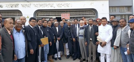 শোকজের জবাবে সন্তুষ্ট আদালত,আচরণবিধি লঙ্ঘনের অভিযোগ থেকে অব্যাহতি পেলেন অমিত