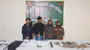 লোহাগড়ায় যৌথ বাহিনীর অভিযান, আগ্নেয়াস্ত্র ও ৮০০ গুলি উদ্ধার