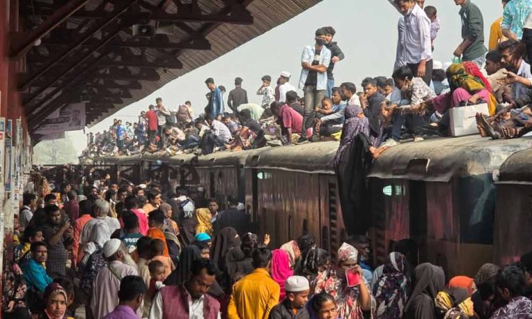 ‘ভোট দিতে যাচ্ছি, ঈদের মতো লাগছে’