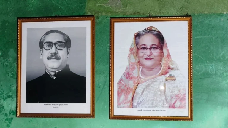 বাঘারপাড়ায় আওয়ামী লীগ কার্যালয় খুলে দিলো ছাত্রলীগ বাঘারপাড়ায় আওয়ামী লীগ কার্যালয় খুলে দিলো ছাত্রলীগ