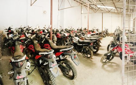 কাগজপত্রহীন ৭৭ আমেরিকান মোটরসাইকেল উদ্ধার, যশোরে গোডাউন সিলগালা