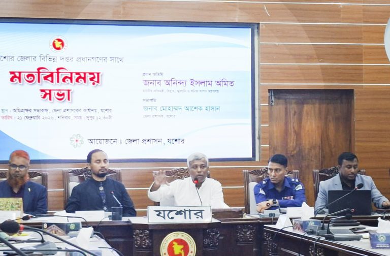 ‘দলকানা নয়, দরকার রাষ্ট্রকর্মী’