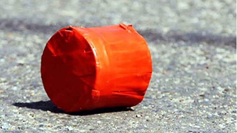 সারাদেশে হাতবোমা তৈরির গোপন নেটওয়ার্ক, নির্বাচনে বিশৃঙ্খলার শঙ্কা! সারাদেশে হাতবোমা তৈরির গোপন নেটওয়ার্ক