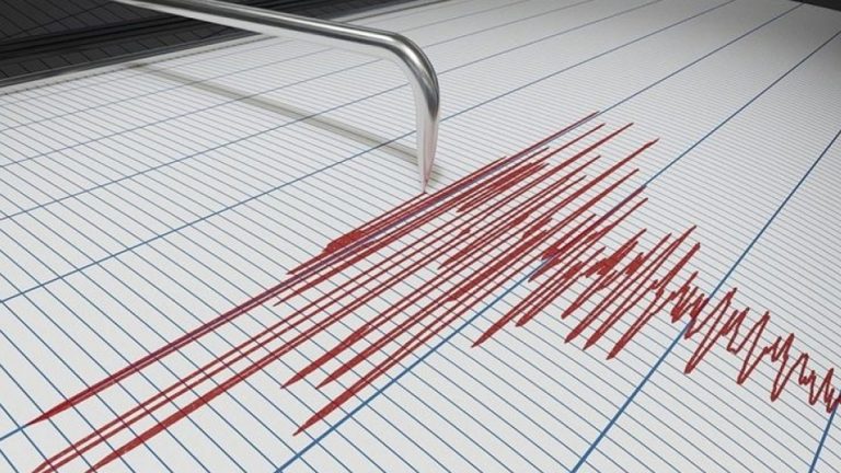 যশোর কেঁপে উঠল ভূমিকম্পে