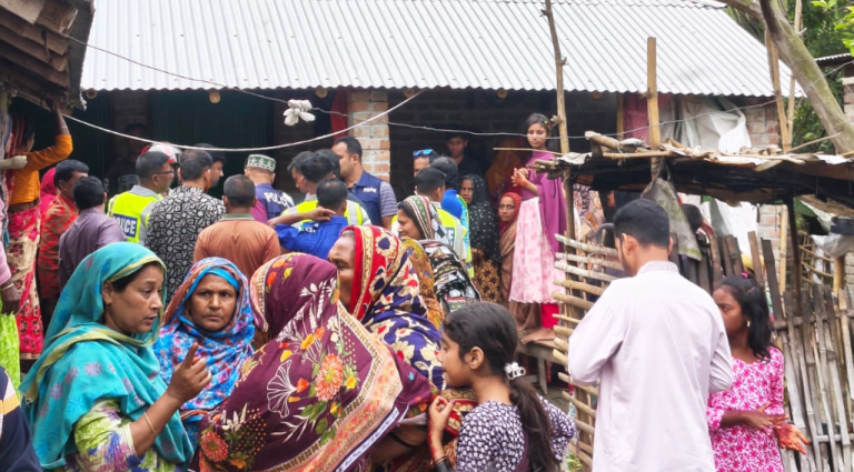 আলমডাঙ্গায় বিএনপির দুই পক্ষের সংঘর্ষে নিহত ১, রক্তাক্ত দৃশ্য দেখে দাদার মৃত্যু আলমডাঙ্গায় বিএনপির দুই পক্ষের সংঘর্ষে নিহত ১, রক্তাক্ত দৃশ্য দেখে দাদার মৃত্যু