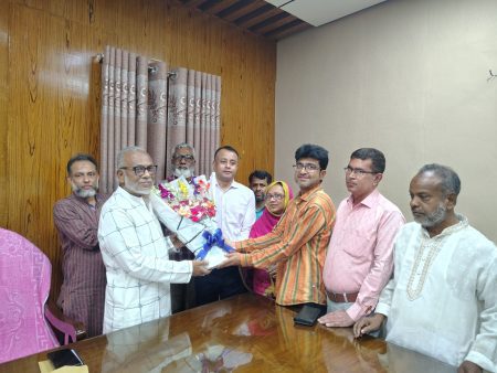 যশোর জেলা পরিষদের নতুন প্রশাসক দেলোয়ার হোসেন খোকনের দায়িত্ব গ্রহণ