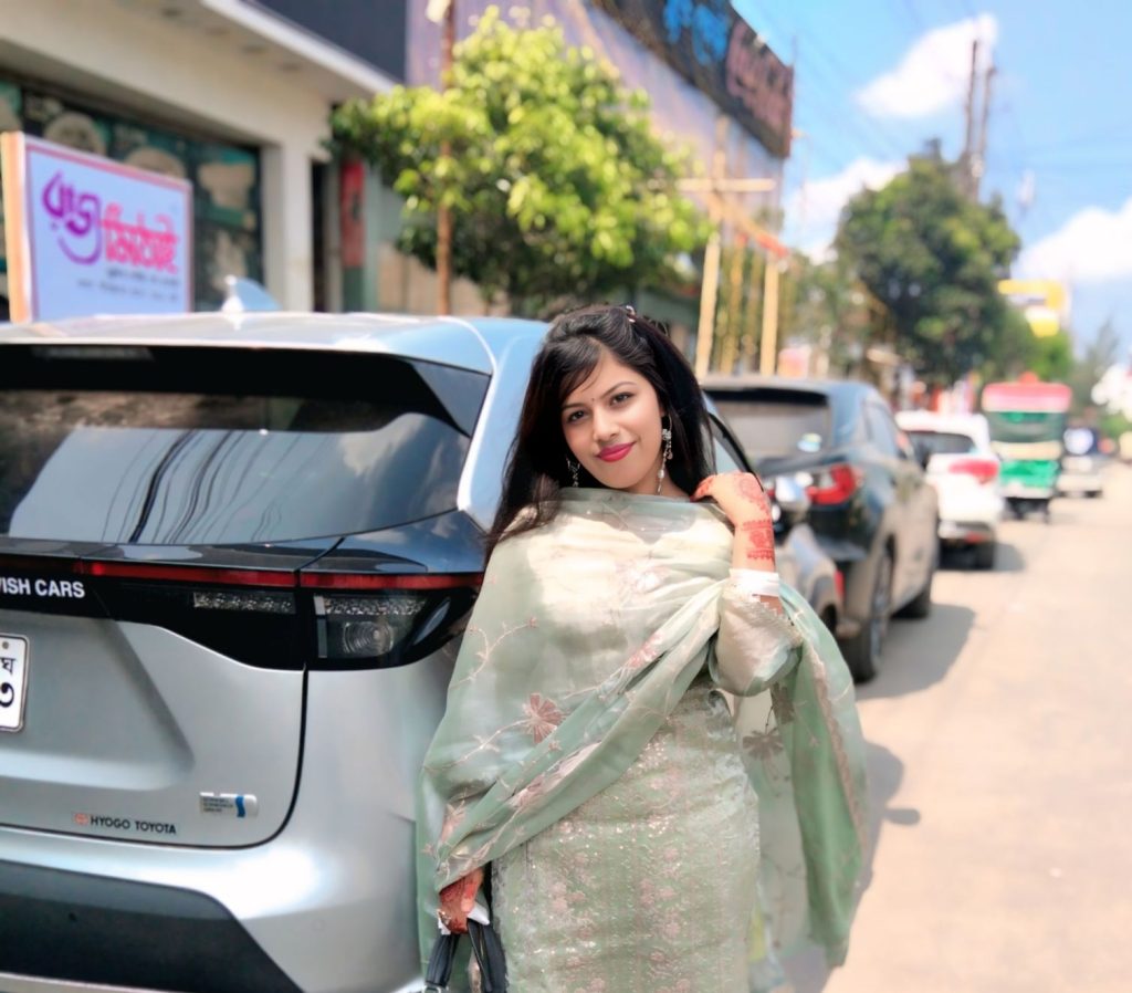 প্রেমের সম্পর্ক ভাঙতেই শুরু চাঁদাবাজির খেলা : ভগ্নিপতি ব্যবসায়ীকে টার্গেট করে ১০ লাখ টাকা চাঁদা দাবি নারীর