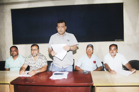 চৌগাছায় হাট ইজারা ঘিরে চাঁদাবাজির অভিযোগ, থানায় মামলা