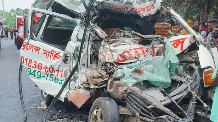 হাসপাতালে পৌঁছানোর আগেই নিভে গেল ৫ প্রাণ